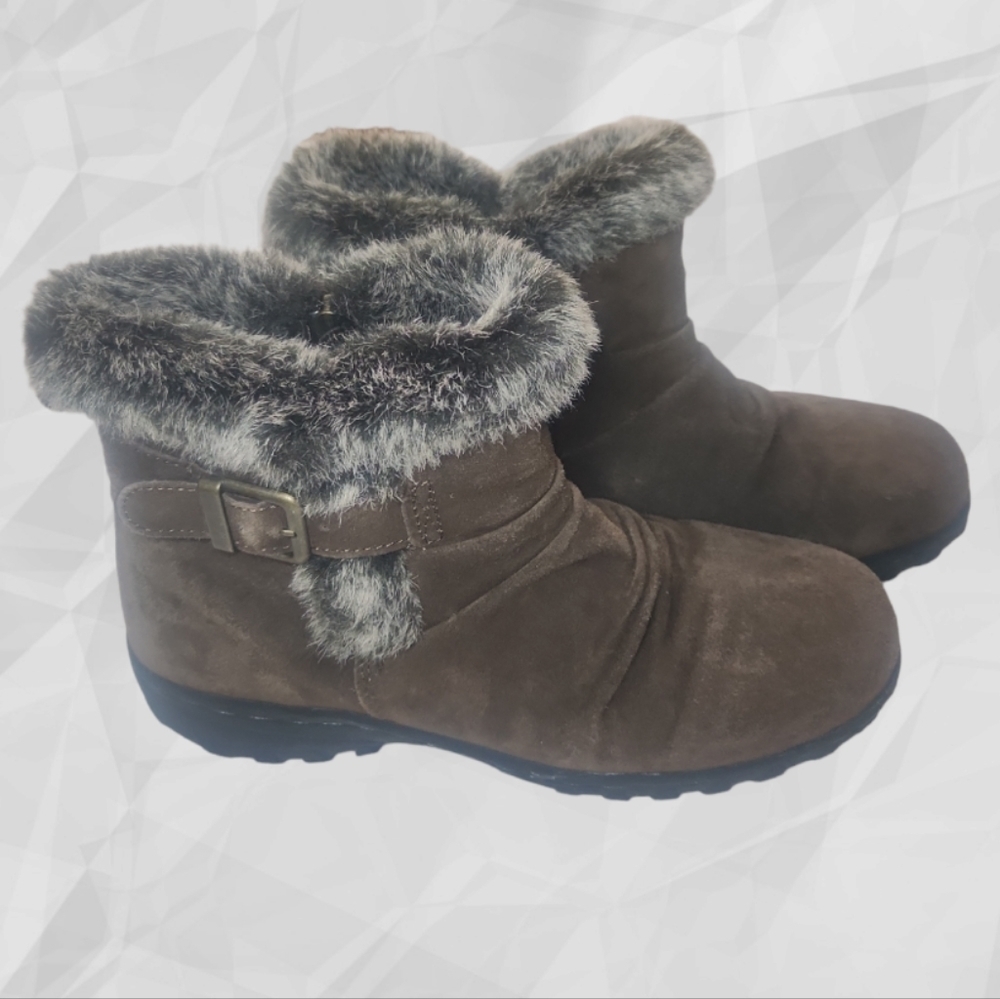 Khombu Lindsey Suede Faux Fur Boots 7
